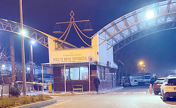 HAL ESNAFI ZOR GÜNLER GEÇİRİYOR