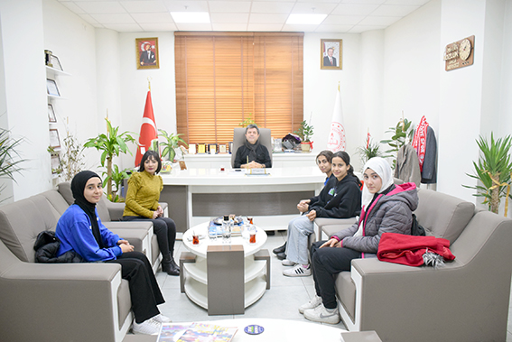ÖĞRENCİLERDEN YERLİ MALI HAFTASINA ÖZEL ZİYARET