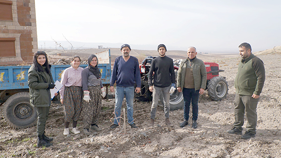 KÖYLÜLER BİLGİLENDİRİLDİ