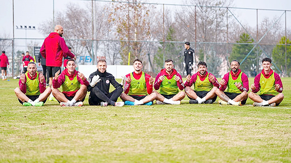 PETROLSPOR, SERİYİ BOZMAK İSTEMİYOR