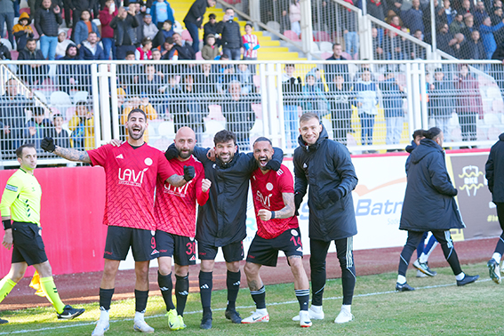 ADIM ADIM ZİRVEYE!
