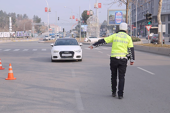 HUZUR UYGULAMASINDA 431 BİN TL CEZA KESİLDİ