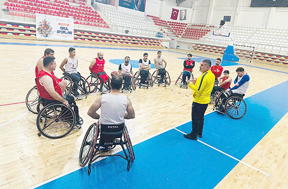 “HEDEFİMİZ LİDERLİK”