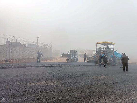 ÇAMURLU YOL, ASFALTLA BULUŞTU