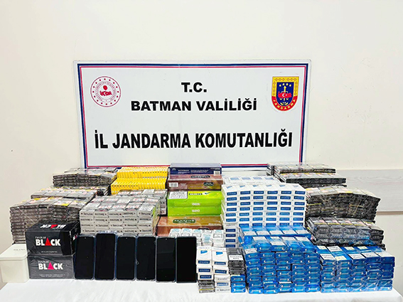 ÇOK SAYIDA GÜMRÜK KAÇAĞI MALZEME ELE GEÇİRİLDİ