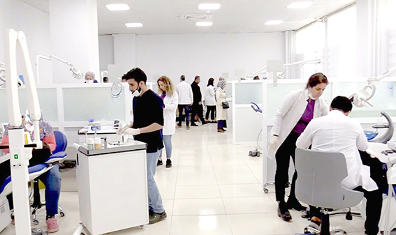 DİŞ HEKİMLİĞİ FAKÜLTESİ HASTA KABULÜNE BAŞLADI