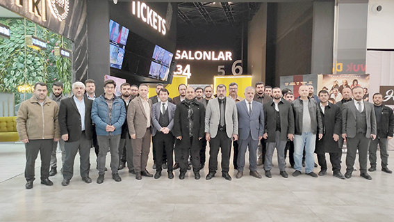 MÜFTÜLÜK PERSONELİNE ‘HEP 33 YAŞINDA’ BELGESELİ GÖSTERİMİ