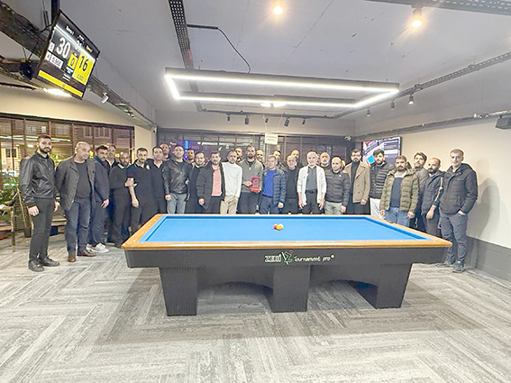 BİLARDO ŞAMPİYONASI NEFES KESTİ