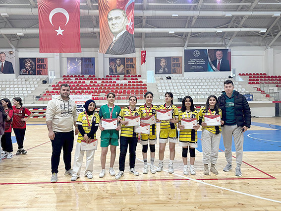 VEYSEL KARANİ ŞAMPİYONLUKLARA DOYMUYOR