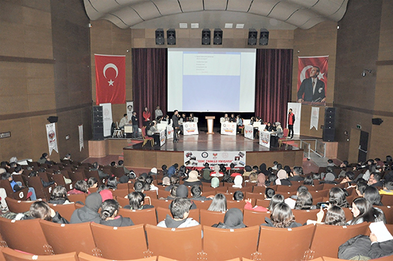 GENÇ ZİHİNLER YARIŞIYOR BİLGİ YARIŞMASI BAŞLADI