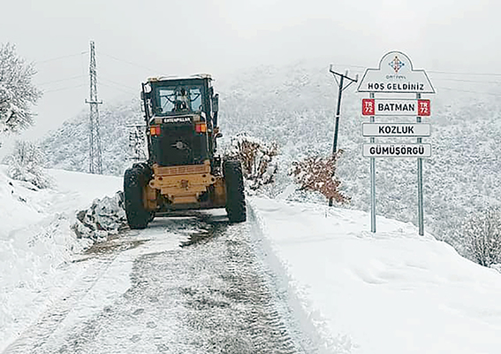 KOZLUK’TA KARLA MÜCADELEYE DEVAM