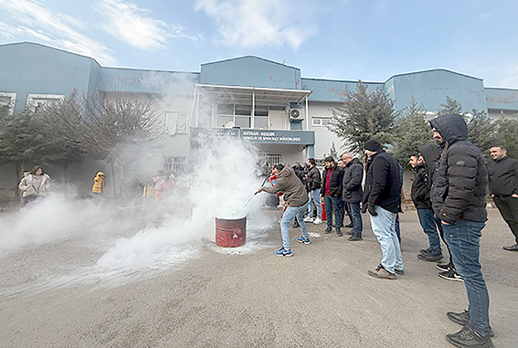 KOZLUKLU GENÇLER YANGIN TATBİKATINDAYDI