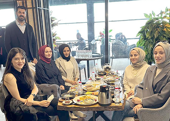 MİL-SEN ÜYELERİ KAHVALTIDA BULUŞTU