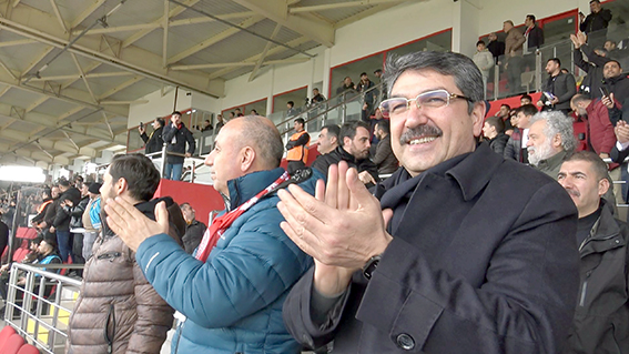 MİLLETVEKİLİ NASIROĞLU, PETROLSPOR’U YALNIZ BIRAKMADI