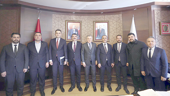 GENÇLİK İÇİN BAKAN İLE GÖRÜŞTÜLER