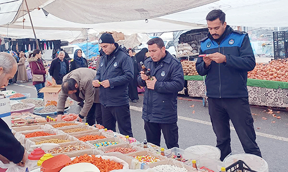 PAZARLAR DENETLENİYOR