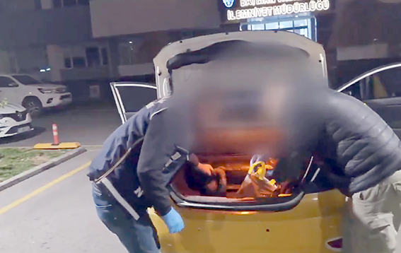 UYUŞTURUCU OPERASYONUNDA 2 KİLO SKUNK ELE GEÇİRİLDİ