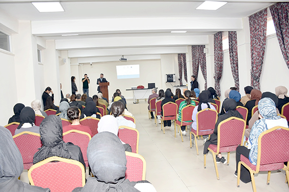 AKADEMİSYEN-ÖĞRENCİ BULUŞMALARI DEVAM EDİYOR