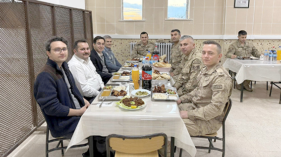 KAYMAKAM ÖZTAŞ, VERGİLİ KARAKOLUNDA İFTAR PROGRAMINA KATILDI