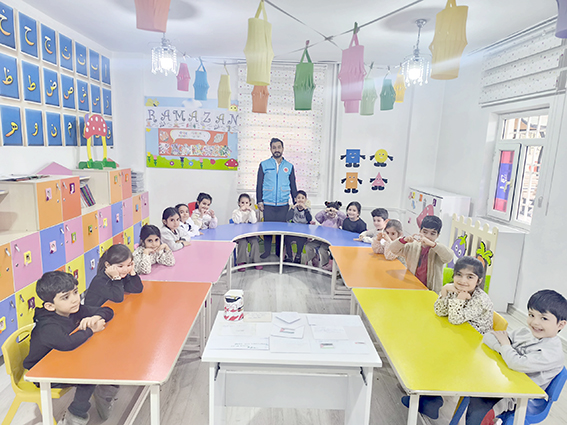 MİNİK YÜREKLERDEN FİLİSTİN’E DESTEK