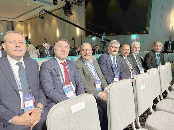 REKTÖR DEMİR, SU VERİMLİLİĞİ ZİRVESİNE KATILDI