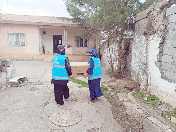 TÜGVA’DAN GIDA KOLİSİ YARDIMI