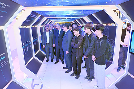 UFKUN ÖTESİNDE SERGİSİ ZİYARETÇİLERE KAPILARINI AÇTI