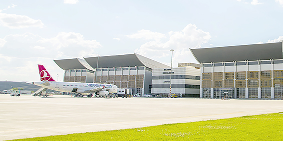 50 BİN KİŞİ UÇTU