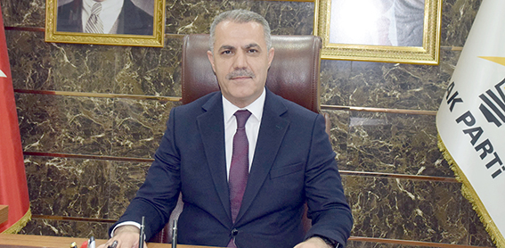 “BU ÜLKENİN GERÇEK KAHRAMANLARI, ALIN TERİYLE HAYAT VEREN EMEKÇİLERDİR”