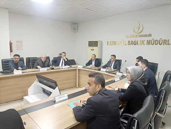 ACİL SAĞLIK HİZMETLERİ DEĞERLENDİRİLDİ