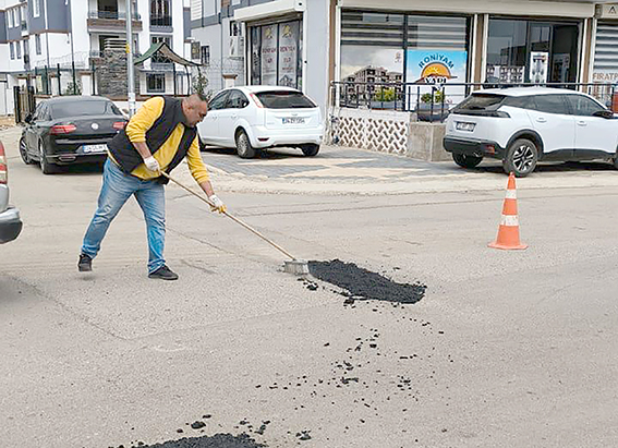 BELEDİYE HUZURLU BİR BAYRAM İÇİN SAHADAYDI