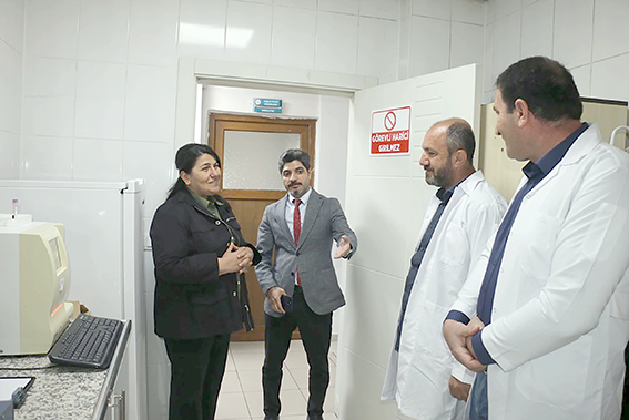 BAYAN CANALP, BELEDİYE SAĞLIK MERKEZİNİ İNCELEDİ