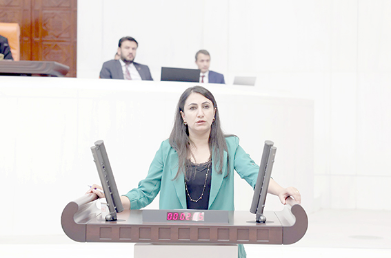 “SESSİZ KALMAYALIM, GELECEĞİMİZİ SAVUNALIM”