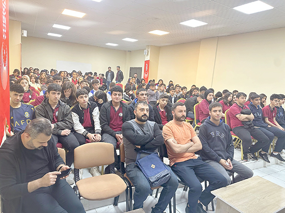 GENÇLİKSPOR’DAN ‘SUDA BOĞULMAYI ÖNLEME’ SEMİNERİ