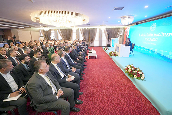 İL MİLLİ EĞİTİM MÜDÜRLERİ TOPLANTISI YAPILDI