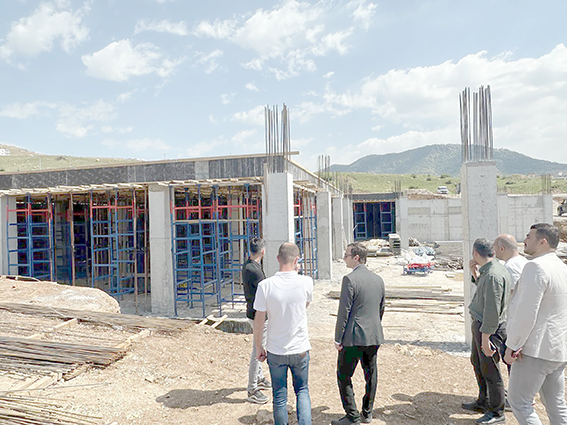 KAYMAKAM GÜNGÖR, KÜTÜPHANE İNŞAATINI YERİNDE İNCELEDİ