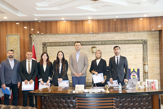 KAYMAKAM İMRAK, BAŞARILI ÖĞRETMENLERİ ÖDÜLLENDİRDİ