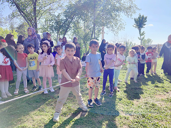 KUR’AN KURSU ÖĞRENCİLERİ PİKNİKTE GÖNÜLLERİNCE EĞLENDİ