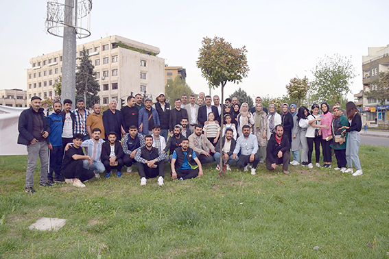 NASIROĞLU’NDAN İŞİTME ENGELLİLERE ANLAMLI ZİYARET