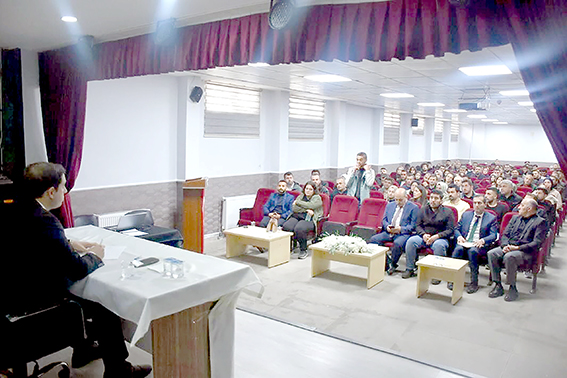 OKUL MÜDÜRLERİYLE İSTİŞARE TOPLANTISI YAPILDI