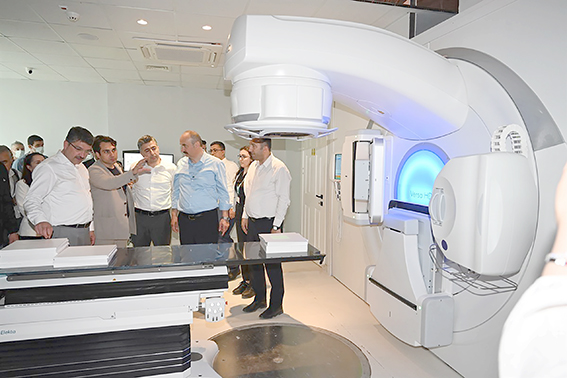 ONKOLOJİ TANI VE TEDAVİ MERKEZİ HİZMETE AÇILDI