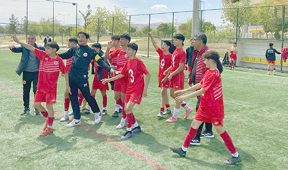 PETROLSPOR U14 TAKIMI YARI FİNALDE