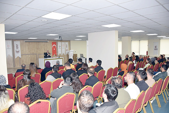 REHBER ÖĞRETMENLERLE DEĞERLENDİRME TOPLANTISI YAPILDI