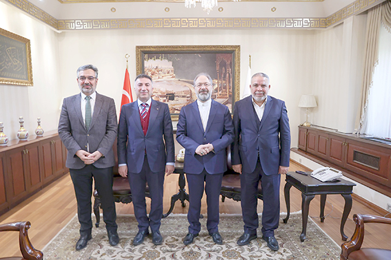 REKTÖR DEMİR’DEN DİYANET İŞLERİ BAŞKANINA ZİYARET