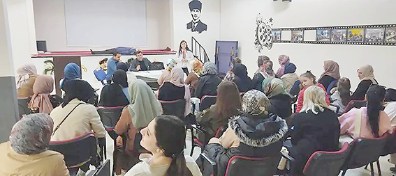 USTA ÖĞRETİCİLERE KANSERLE MÜCADELE EĞİTİMİ