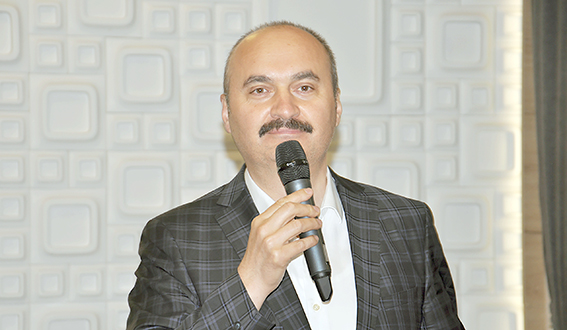 VALİ CANALP’TAN 23 NİSAN MESAJI