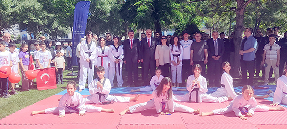 “19 MAYIS, DİRENİŞ RUHUNUN YENİDEN CANLANDIĞI TARİHTİR”