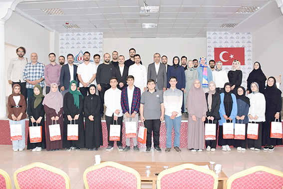 40 HADİS EZBERLEME YARIŞMASI YAPILDI