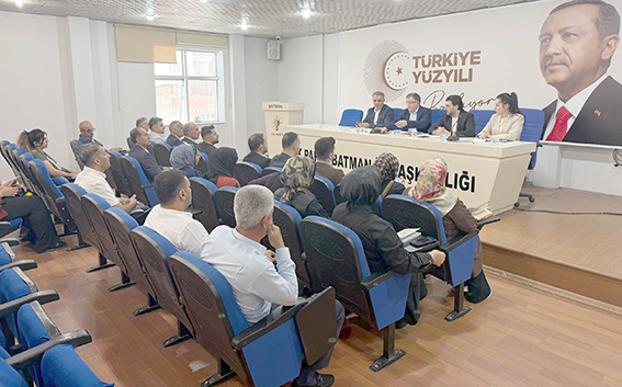 AK PARTİ TEŞKİLATI SEÇİM HAZIRLIKLARINI SÜRDÜRÜYOR