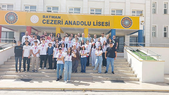 CEZERİ’DEN EĞİTİM VE BİLİMDE BÜYÜK BAŞARI!